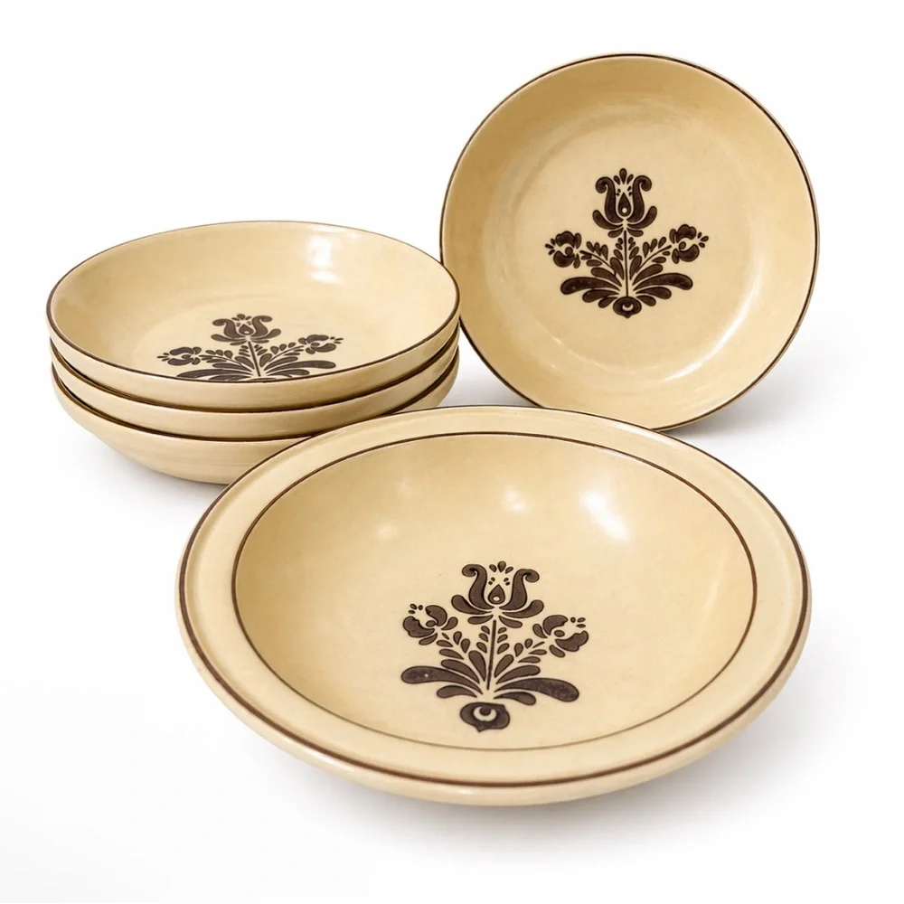 Vintage Pfaltzgraff Village,  Bowl Set 5pc | 4 Soup Bowls + 1 Serving Bowl |